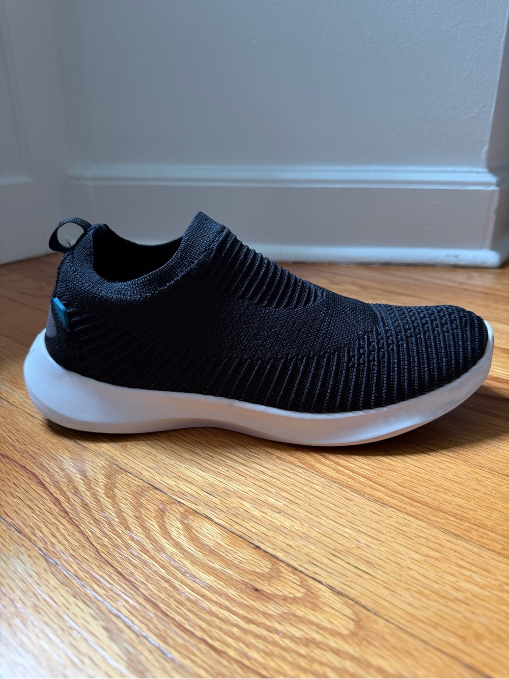 Vessi Everyday 2.0 Slip-On Waterproof Sneakers Black Teal Women's Size 9